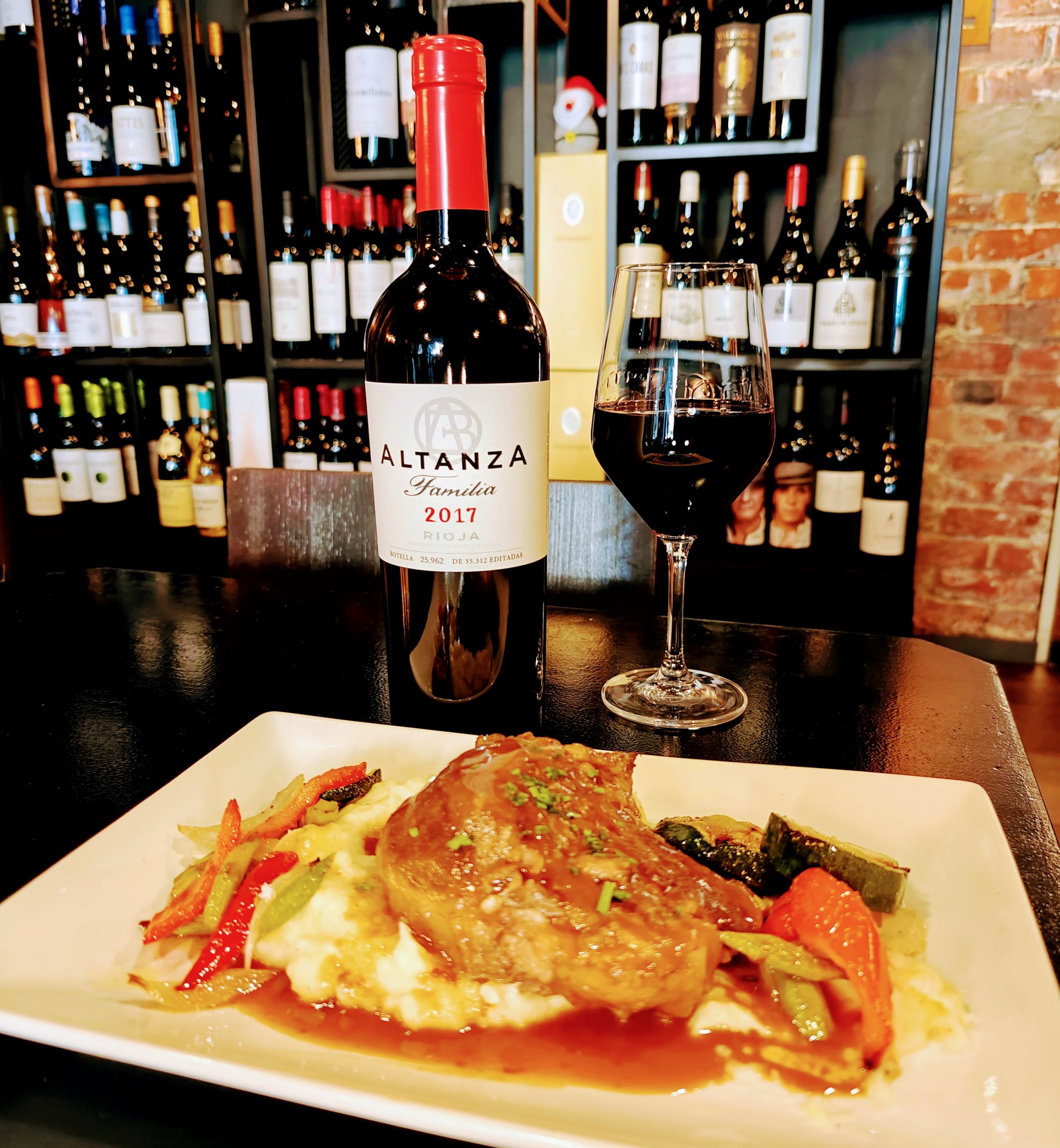 PLAT DEL DIA A L’ALTERNATIVA ANDORRA ✨🍽️Els dijous i divendres al migdia t’esperem amb un menú complet que costa de creure: Plat del dia, les postres, begudes i el cafè. Els dijous i els divendres obrim a les 12 del migdia.